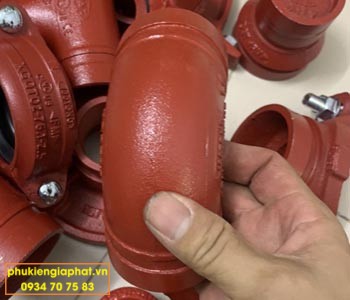 Co 90 độ gang nối rãnh