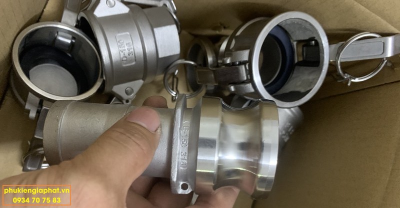 mua camlock coupling type E bang inox o dau