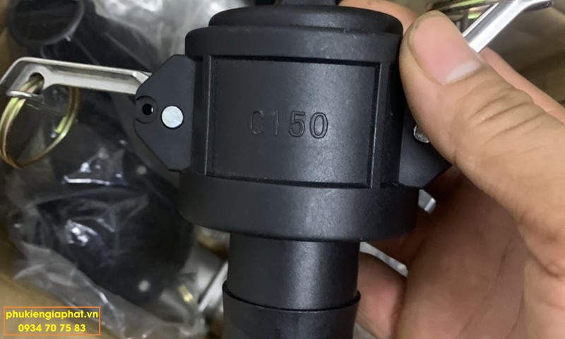Bo camlock kieu DP C Nhua