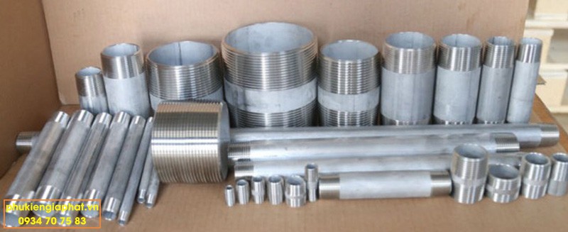 Barrel nipple ASME B16 9 SCH80