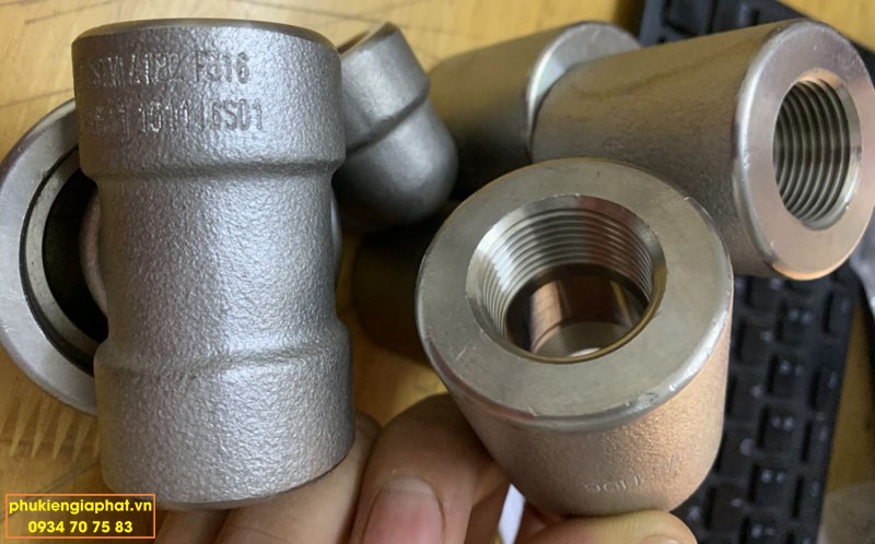 Full coupling thread NPT SS316 B16 11