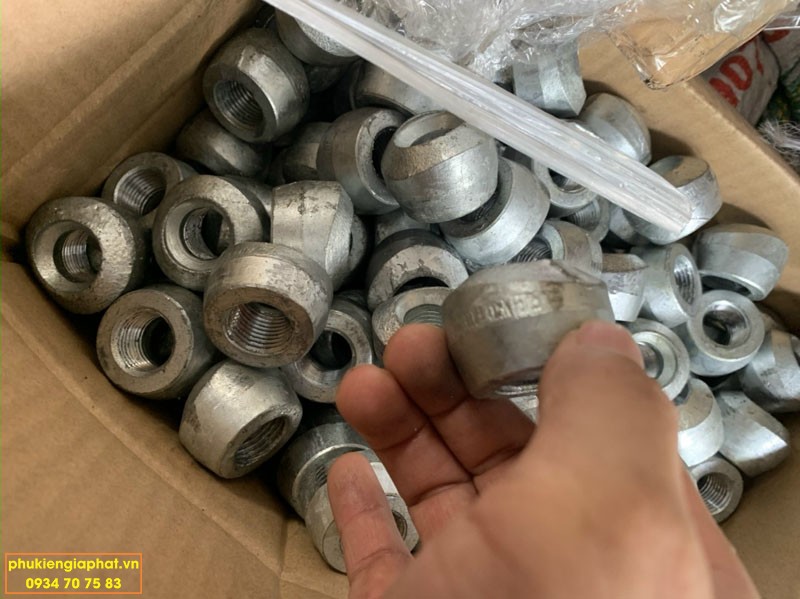 Threaded outlet A105 dn15 clas 150