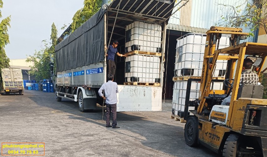 Tank ibc 1khoi de go