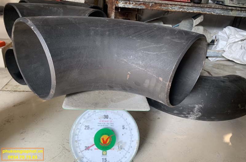 Co duc thep carbon A234 Dn200 sch40