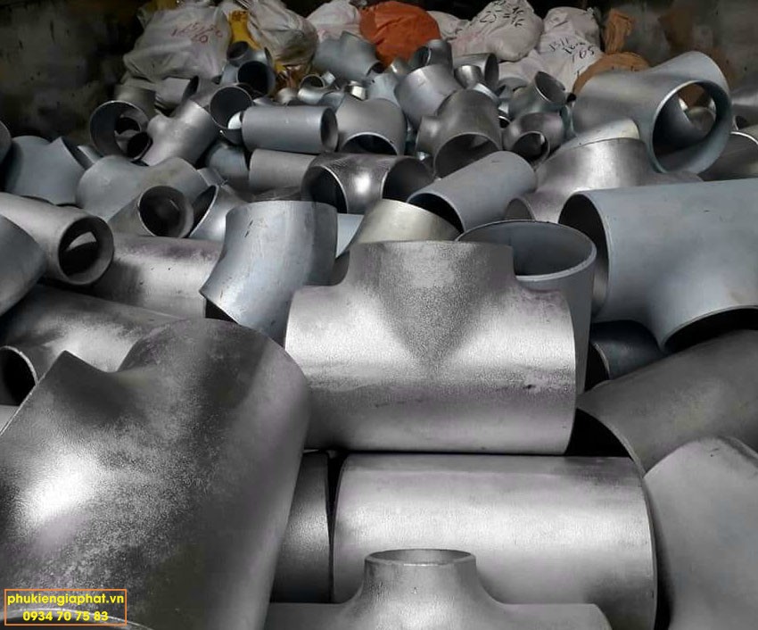 Equal tee sch20 A234 WPB Galvanized