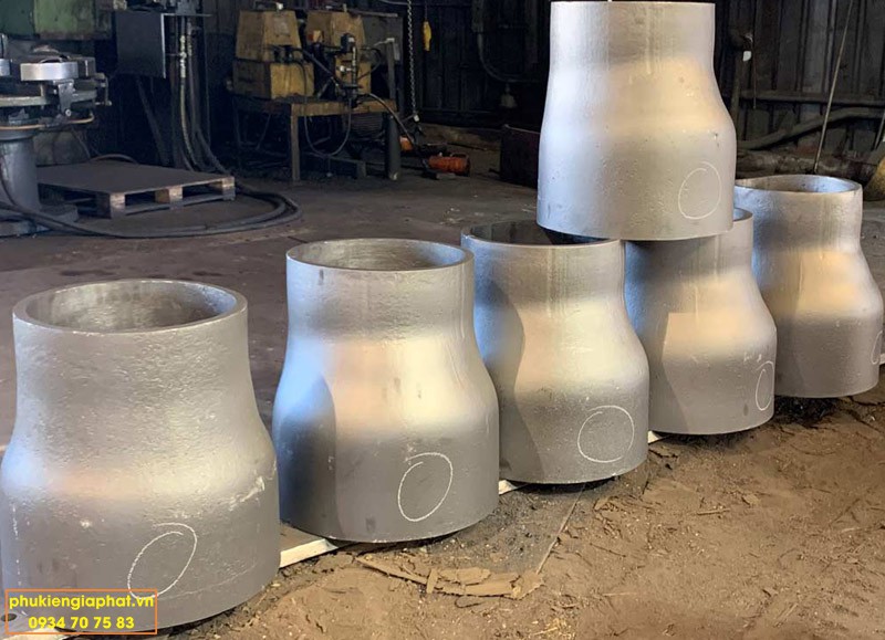 Concentric vs Eccentric Reducer