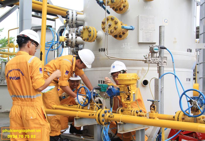 Mat bich han bang thep đen giá tốt